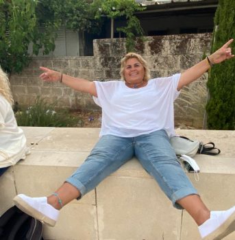 404d8ba7-b9c3-498b-a9ce-d1b9813b8402