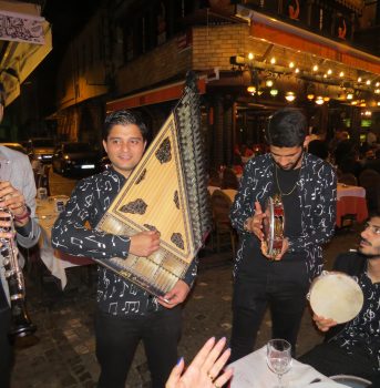 נגנים צוענים