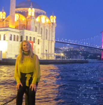 שלמות מגי בלילה