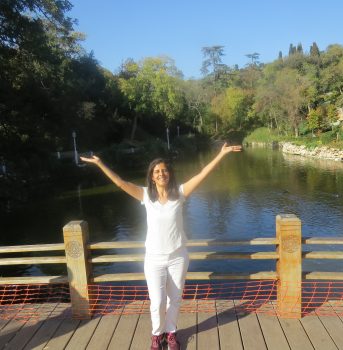 שרונה ידיים למעלה פארק ילדיז